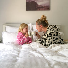 Load image into Gallery viewer, Bamboo Queen Quilt Cover Set Snow